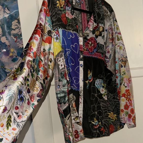 Johnny was extra large, long sleeve - Picture 6 of 7